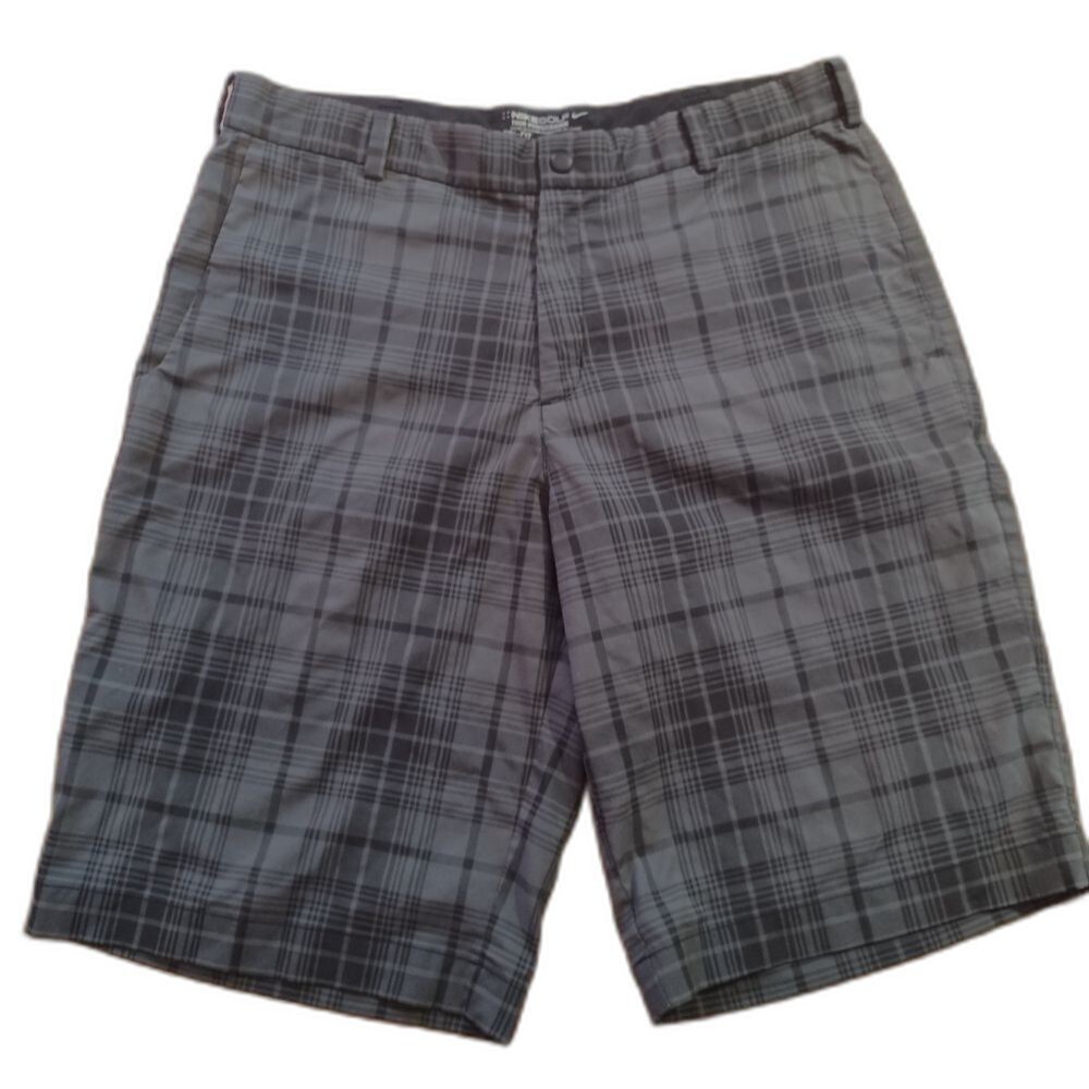 Nike golf tour performance shorts size 34